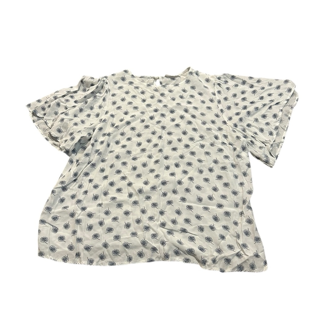 3/$15 HASHTAG floral blouse